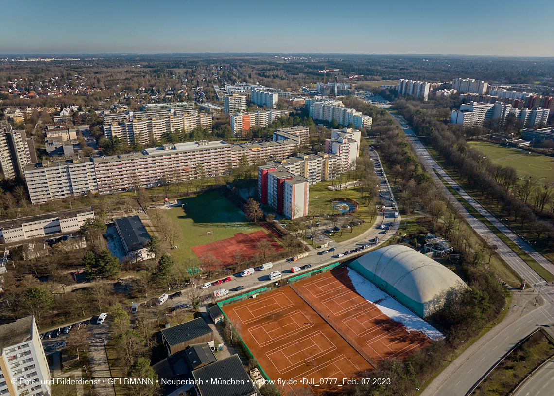 07.02.2023 - Luftbilder vom Marx-Zenrtum und Umgebung in Neuperlach